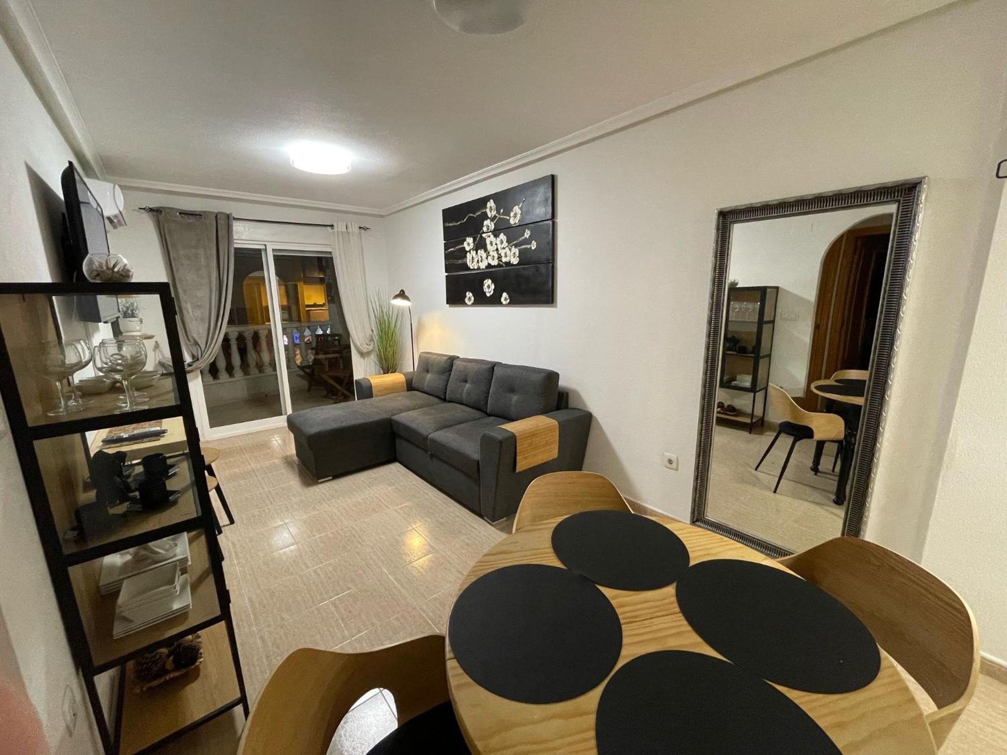 Linmarko Apartamento En Centro De Торевьиа Экстерьер фото